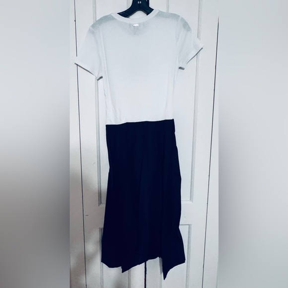 DKNY Women's Mixed-Media Tie-Front Short Sleeve Knit
Dress - Picture 8 of 8